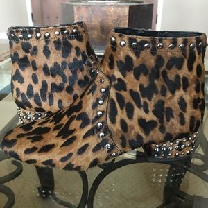 Sam Edelman Leopard booties!